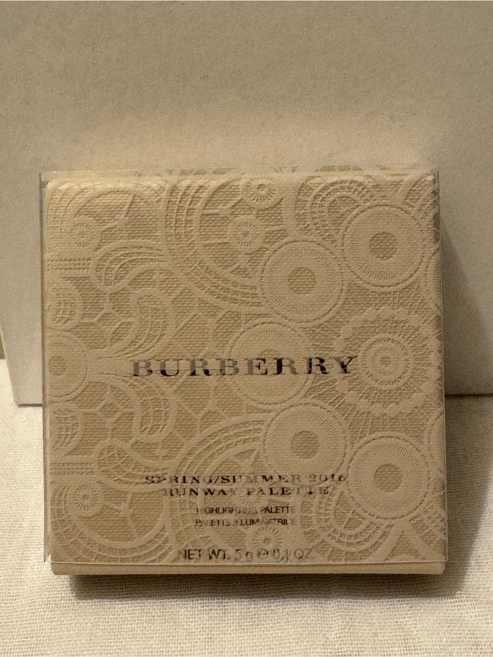 NIB Burberry 2016 Runway Highlighting Palette
White No 01 Unopened